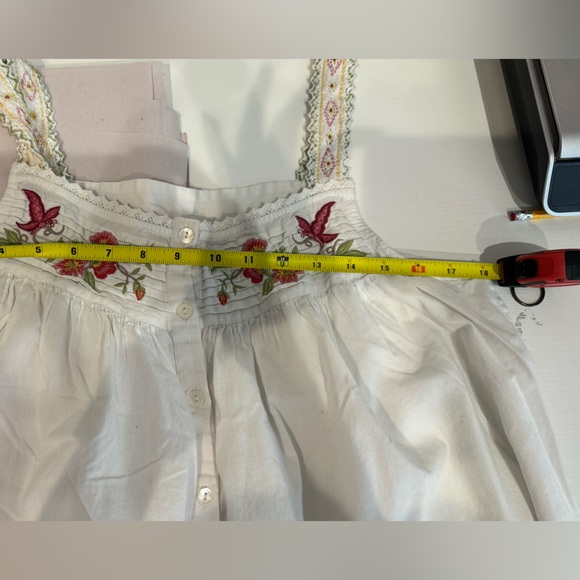 April Cornell White Floral Embroidered Gown size Small Trad Wife Cottagecore - Picture 6 of 8